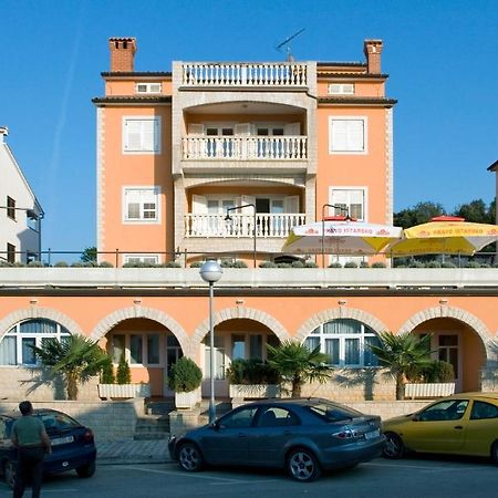 Apartments Valentino Vrsar Exterior photo