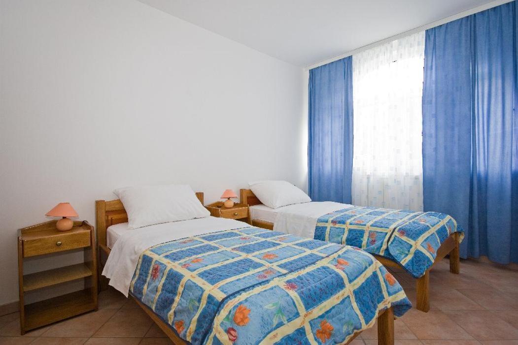 Apartments Valentino Vrsar Exterior photo